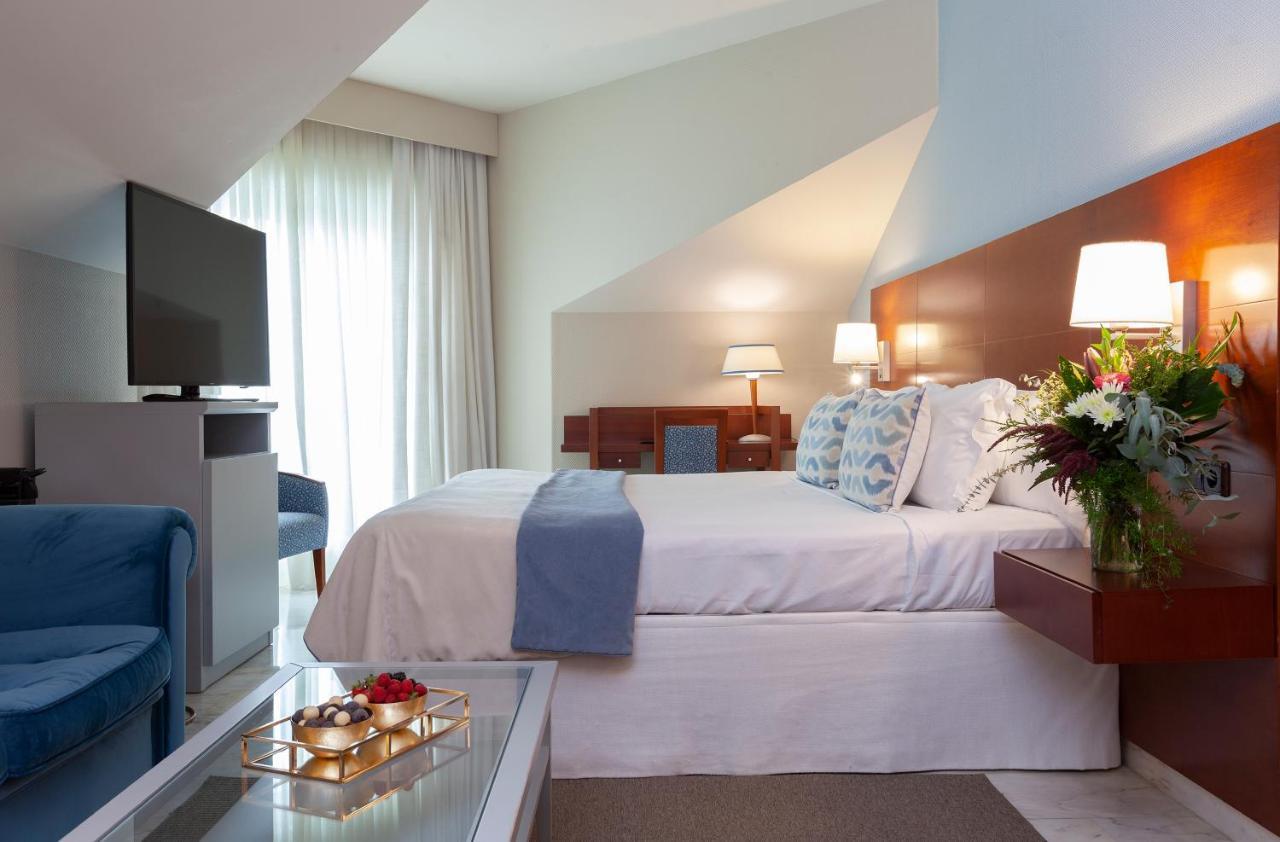 Hotel Carlos I Silgar Санксенсо Екстериор снимка