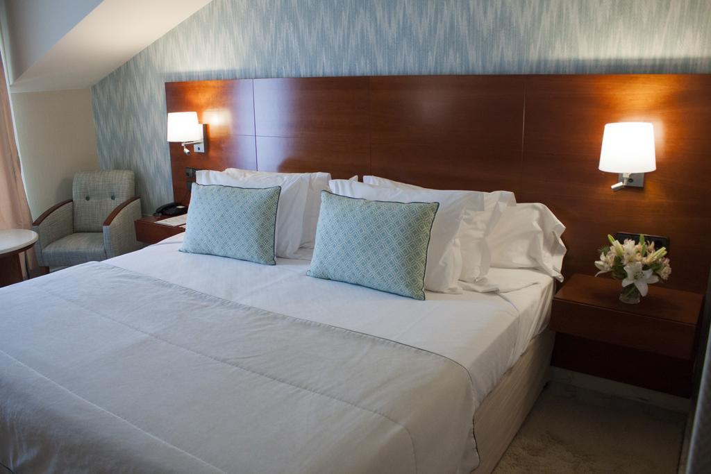 Hotel Carlos I Silgar Санксенсо Екстериор снимка